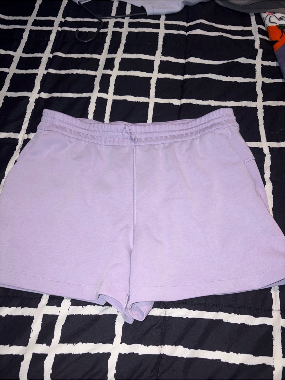 NWOT Lululemon size 14 Women's Lavender Lounge softstream Shorts